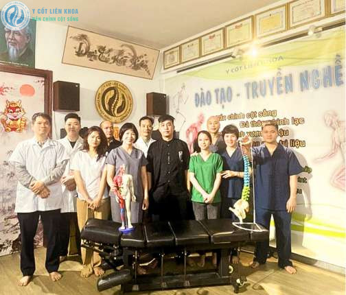 Hình ảnh lớp học đào tạo trị liệu Y Cốt Liên Khoa