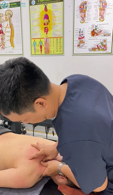 Thực hành kỹ thuật xử lý cơ vùng cổ vai trong trị liệu bằng tay